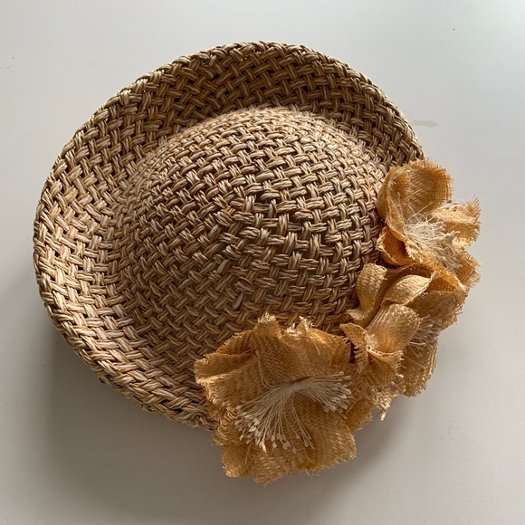 New • Straw Hat - Picture 1 of 5
